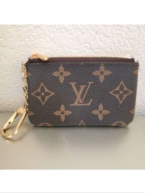Louis Vuitton Pochette Clés Monogram Zip Key Chain Card Holder with Gold Accents